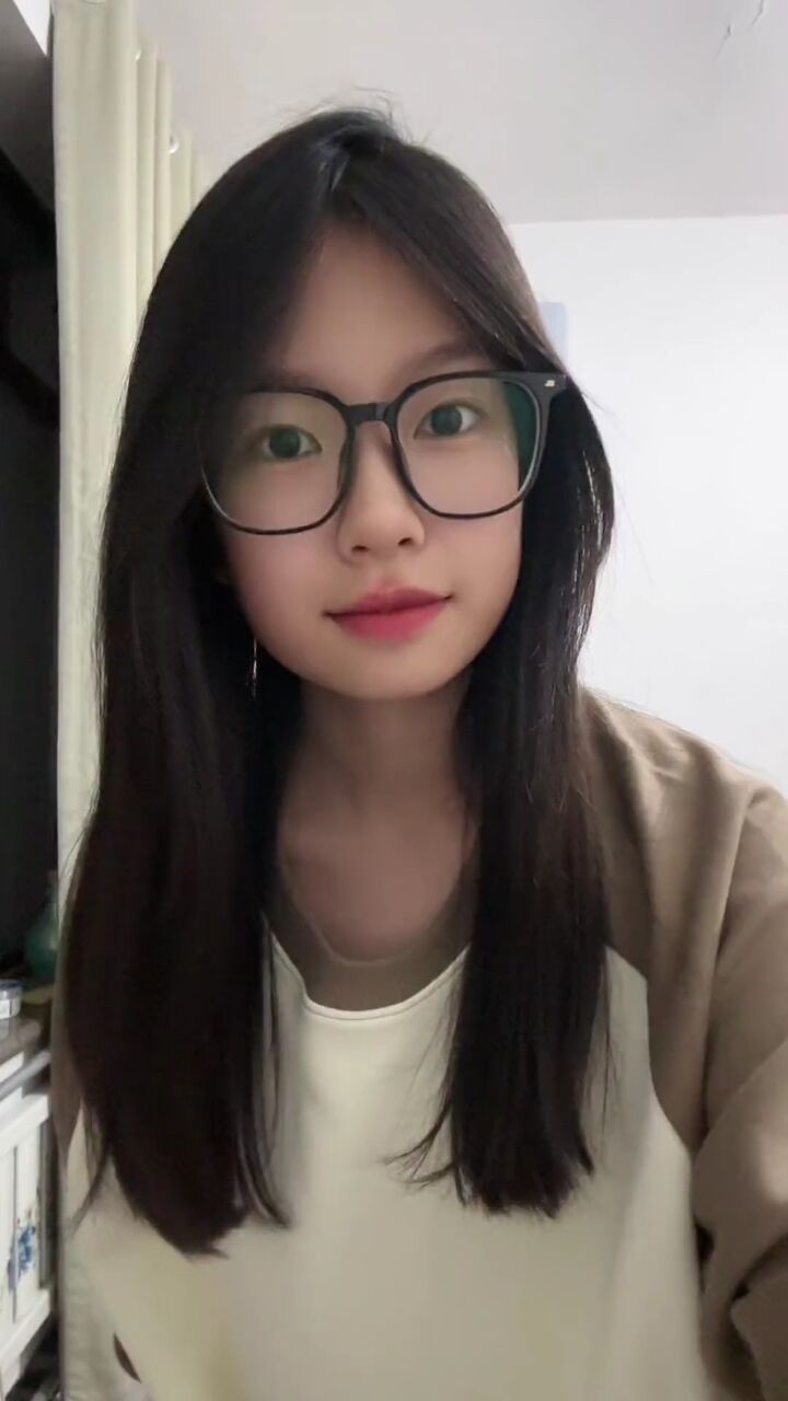 正经…?#有趣的灵魂 #甜妹舞whatever #古怪小琦