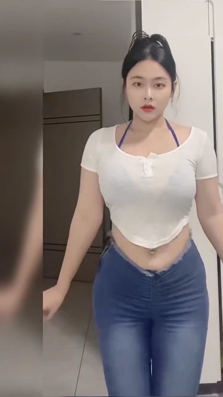 这样的身材谁能顶得住 #花式过五一 #微胖