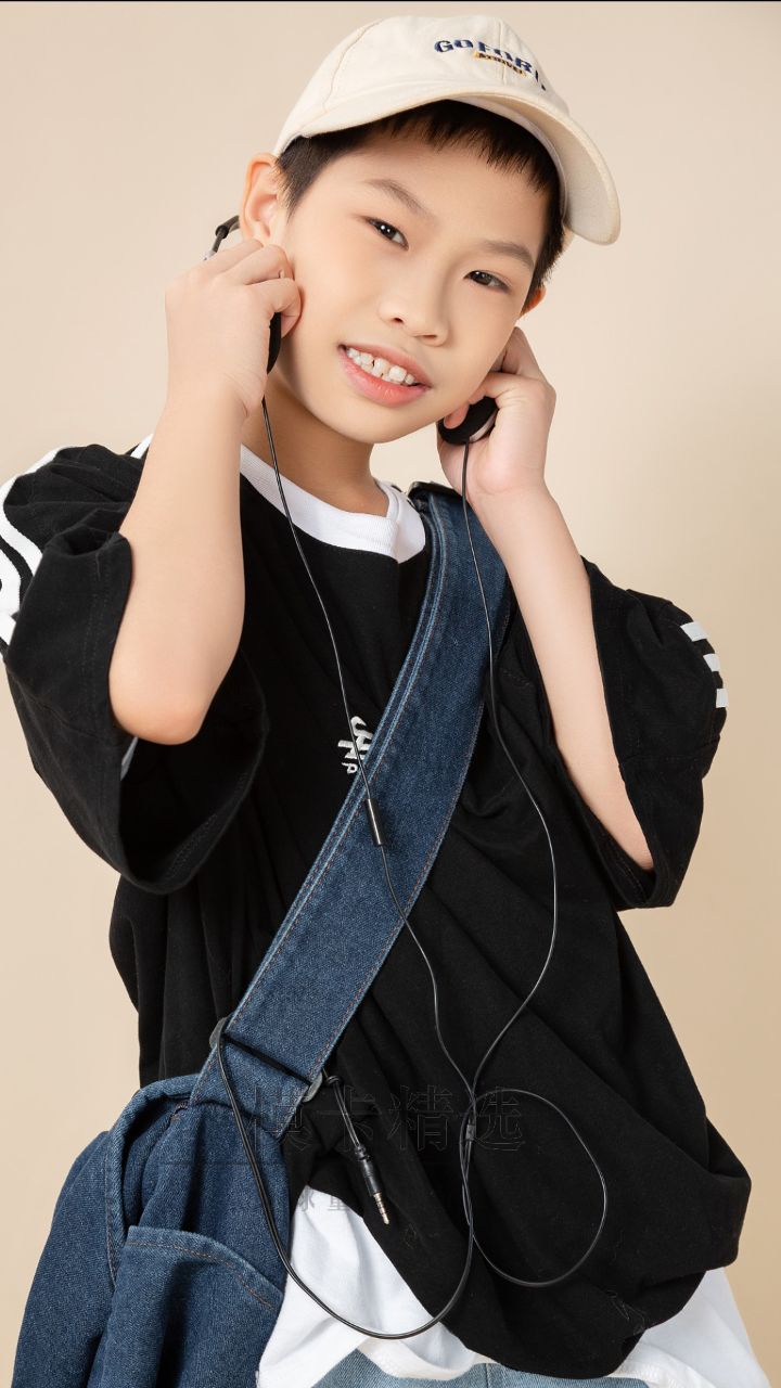 模卡精选i环球童影深圳艺员林圣坤少儿模特客片分享