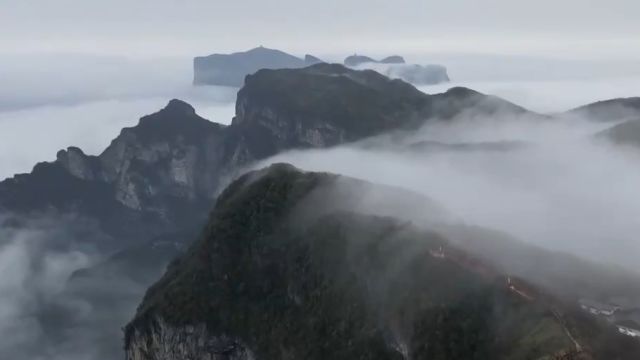 湖南张家界:七星山云海涌动,山峦飘渺美如仙境