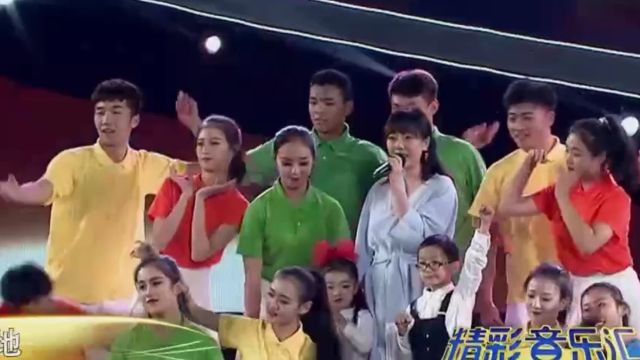 牛奶咖啡演唱《明天你好》,温柔嗓音,唱哭无数人