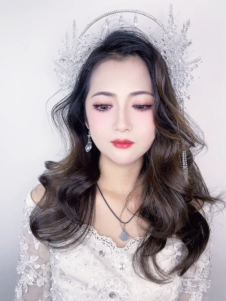 培训学校-深圳新时代化妆美甲美容美发培训学校-肇庆学化妆美甲美发