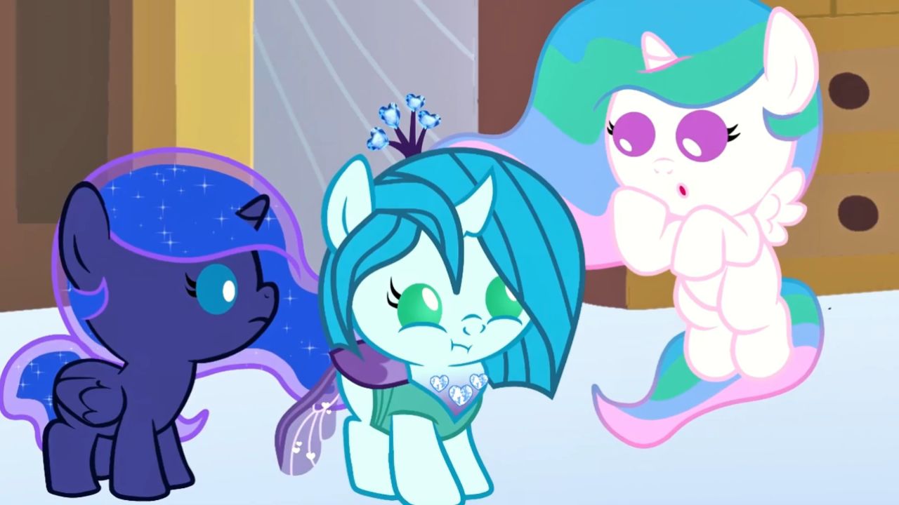 虫茧女王在友谊的帮助,成功和月亮和宇宙当上朋友
