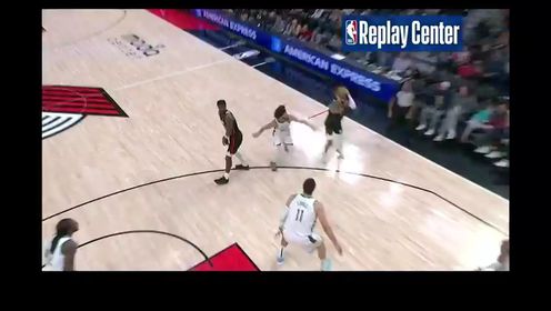 《NBA全场集锦》NBA常规赛：雄鹿vs开拓者第3节英文原声回放