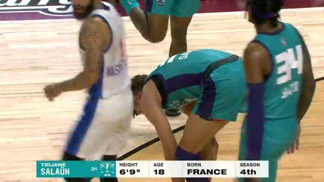 NBA夏季联赛：黄蜂vs尼克斯第1节英文原声回放