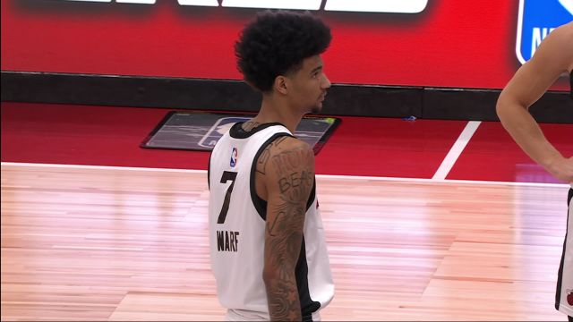 猛龙73-109热火 热火大胜猛龙至今未尝一败锁定头名