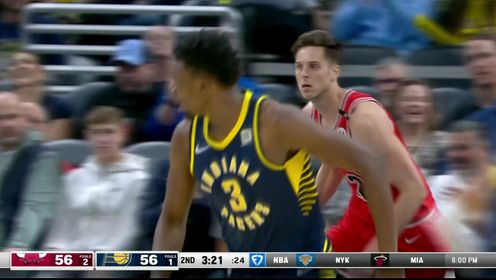 《NBA全场集锦》反击迅猛无比 步行者转换反击拖布一骑绝尘滑翔劈扣