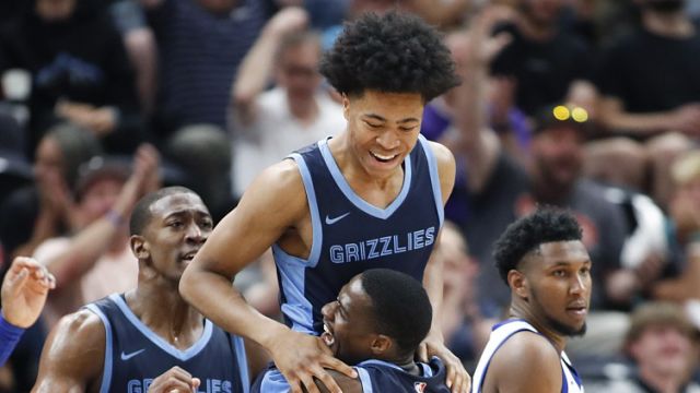 灰熊87-85费城 威尔斯27+6压哨绝杀险胜对手